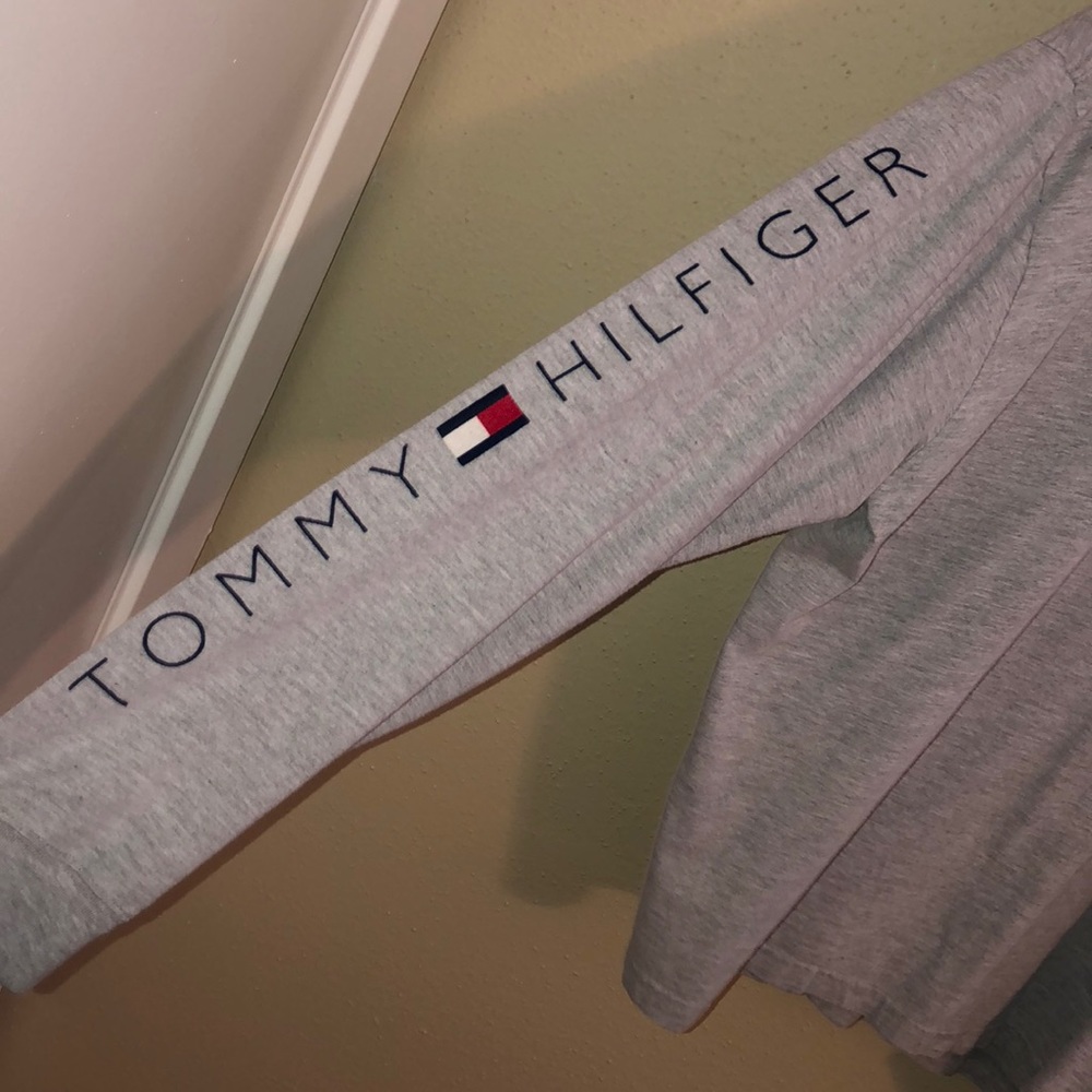 Long sleeve Tommy Hilfiger tee